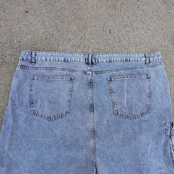 PLT Plus 30 Asymmetrical Wrap Denim Cargo Shorts NWT – Light Acid Wash - Picture 7 of 8